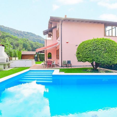 Jane E Jolie Holiday Home Private Swimming Pool Valbrona Zewnętrze zdjęcie
